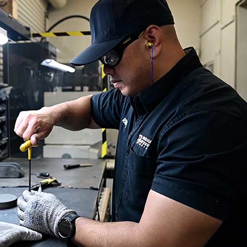 Careers Employees Template_0001_DSC_2654.00_02_21_01.Still005